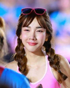 ตุ๊ดตู่ โหนกระแส 04