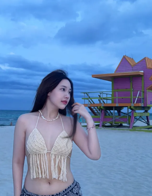 พญ.นภสร วีระยุทธวิไล